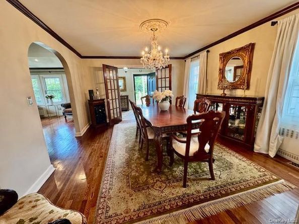 987 E Prospect Street, Woodmere NY 11598