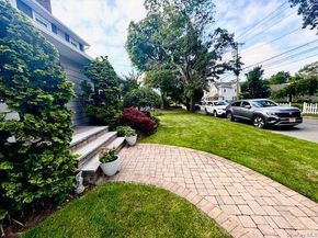987 E Prospect Street, Woodmere NY 11598