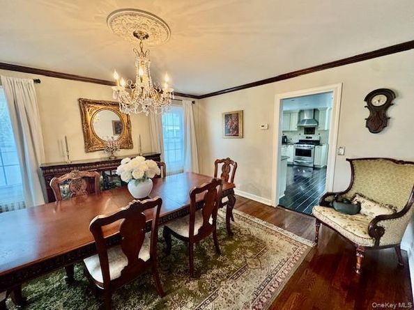 987 E Prospect Street, Woodmere NY 11598