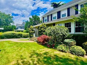 987 E Prospect Street, Woodmere NY 11598