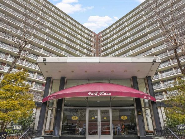 61-25 97 Street 15J, Rego Park NY 11374