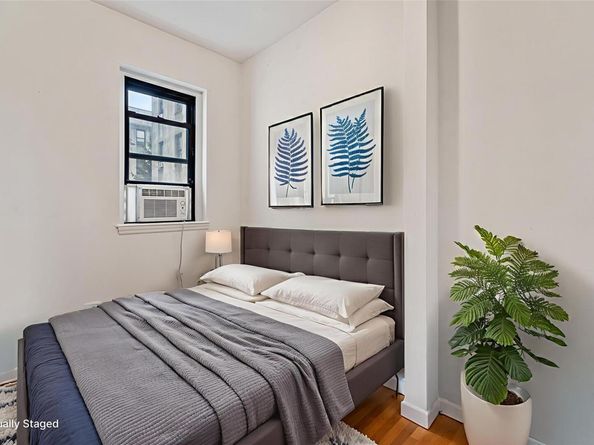2137 33rd Street 3D, Astoria NY 11105