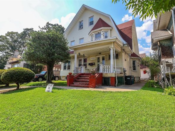 110-97 85th Avenue, Richmond Hill NY 11418