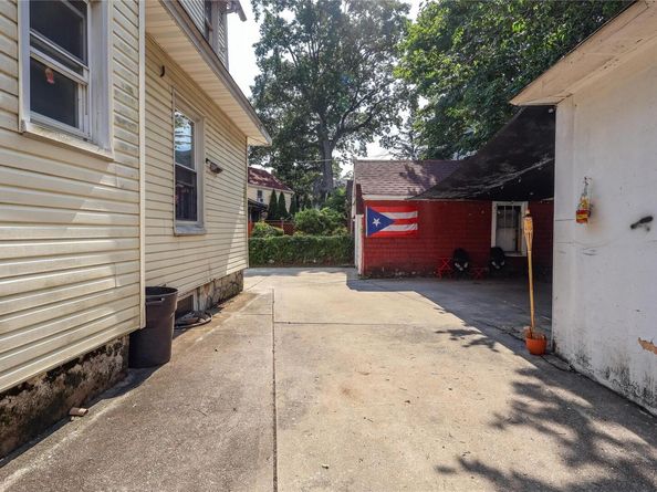 110-97 85th Avenue, Richmond Hill NY 11418