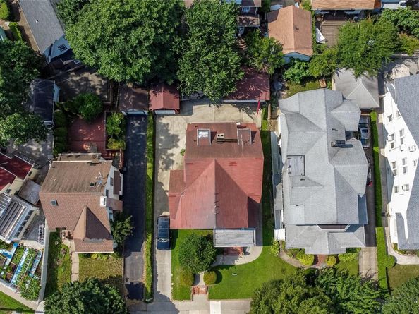 110-97 85th Avenue, Richmond Hill NY 11418