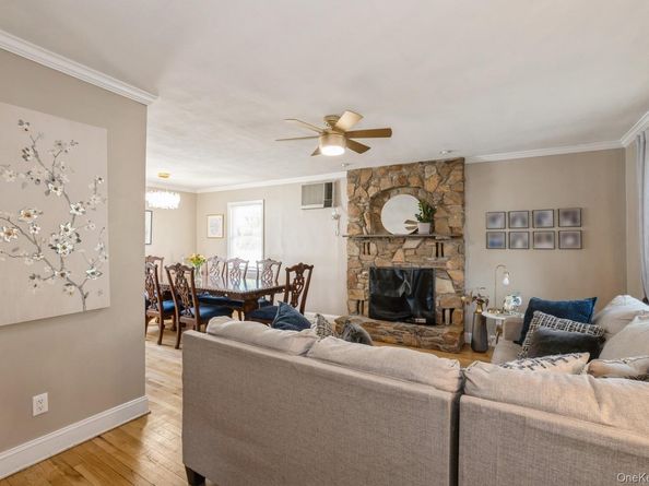 198 Guildford Court, West Hempstead NY 11552