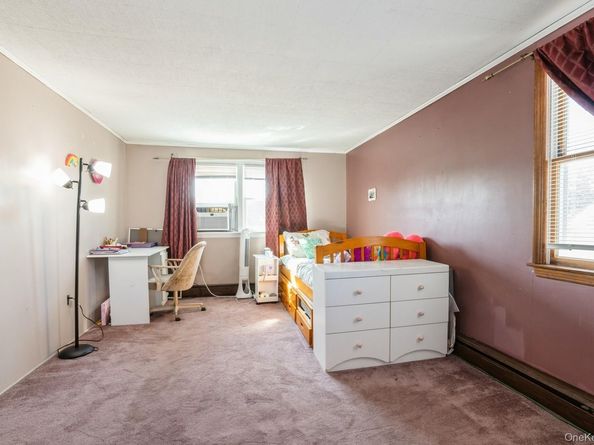 198 Guildford Court, West Hempstead NY 11552