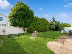 198 Guildford Court, West Hempstead NY 11552