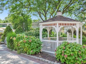 27110 Grand Central Parkway 5A, Floral Park NY 11005