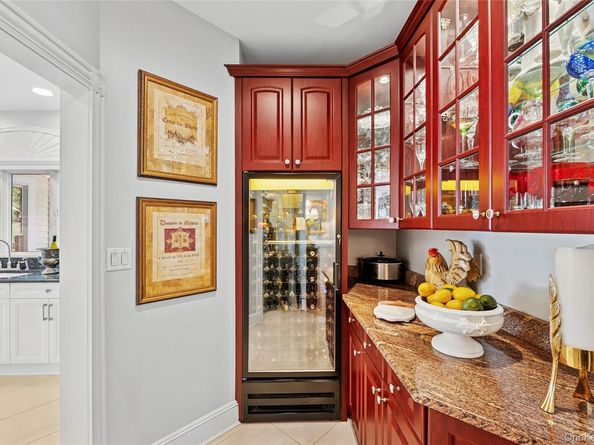 2 N Harbor Down, Miller Place NY 11764