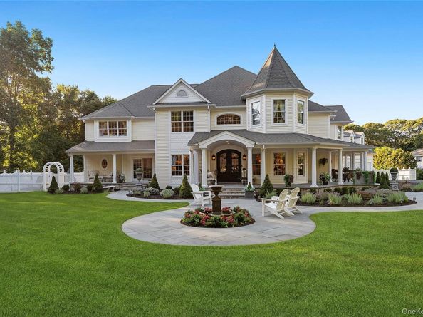 2 N Harbor Down, Miller Place NY 11764