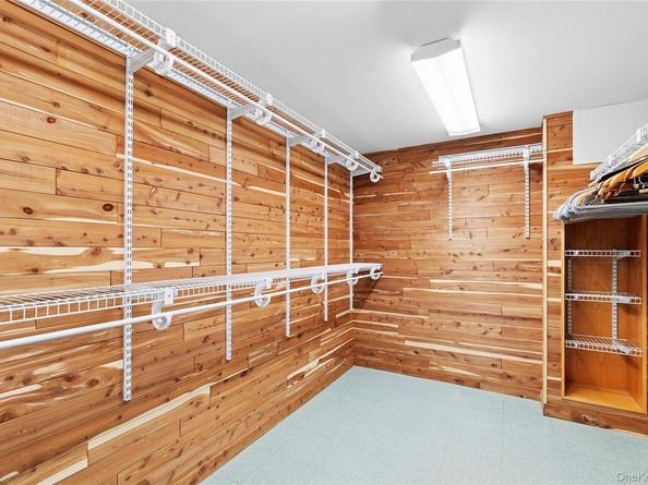 2 N Harbor Down, Miller Place NY 11764