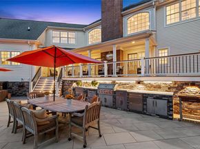 2 N Harbor Down, Miller Place NY 11764