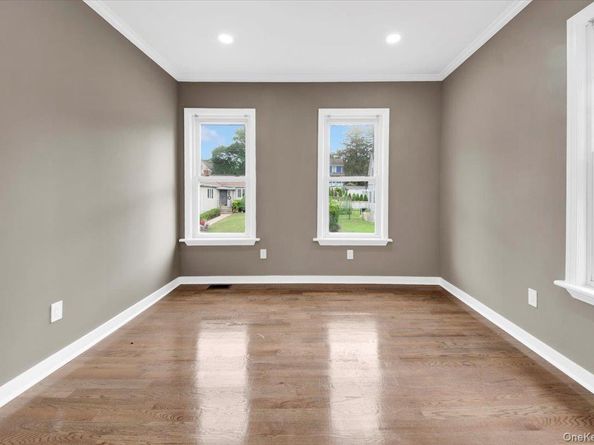 233 Brady Avenue, Hawthorne NY 10532