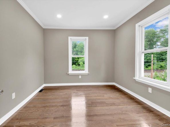 233 Brady Avenue, Hawthorne NY 10532