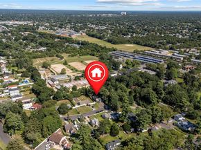 15 Pennsylvania Avenue, Brentwood NY 11717