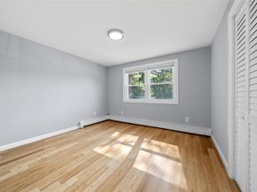15 Pennsylvania Avenue, Brentwood NY 11717