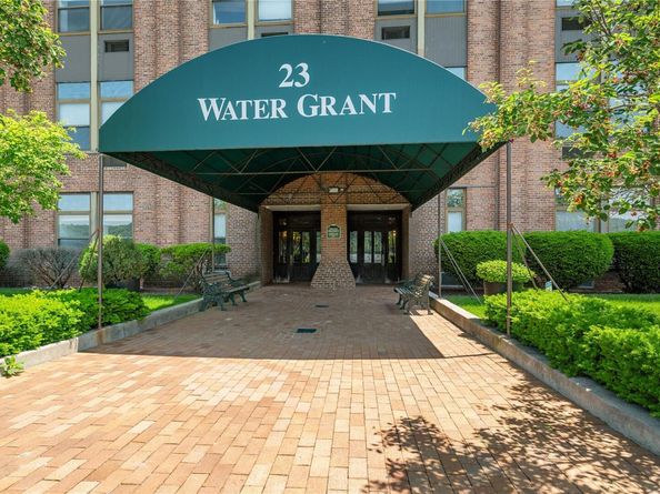 23 Water Grant Street 4J, Yonkers NY 10701