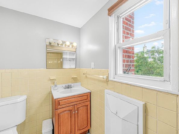 4818 190th Street, Fresh Meadows NY 11365