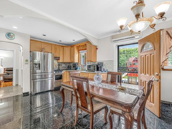 4818 190th Street, Fresh Meadows NY 11365