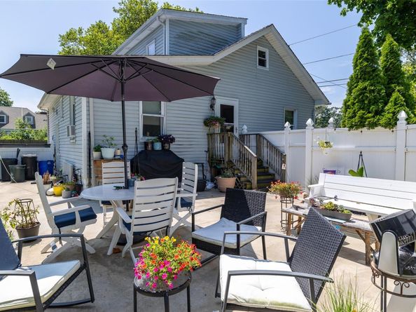 175 S Dunton Avenue, East Patchogue NY 11772
