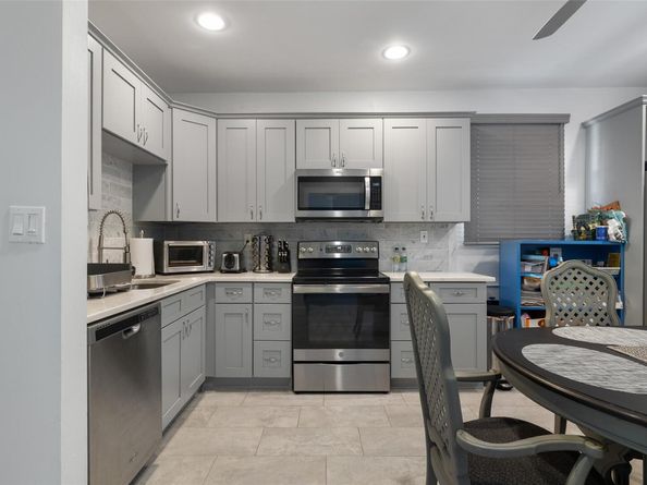 175 S Dunton Avenue, East Patchogue NY 11772