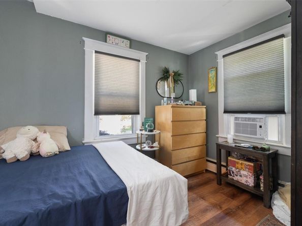 175 S Dunton Avenue, East Patchogue NY 11772
