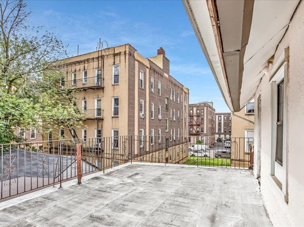 35-63 168th Street, Flushing NY 11358