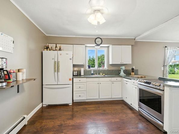 26 Concord Drive, Holtsville NY 11742