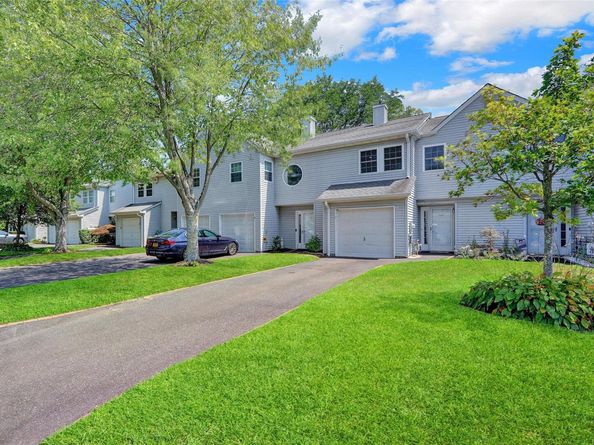 1107 Sara Circle B, Port Jefferson Station NY 11776