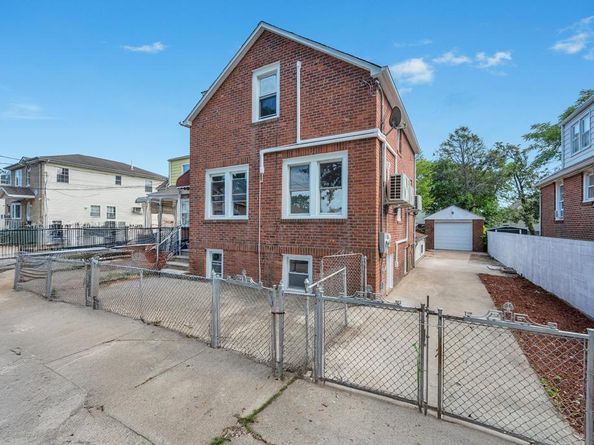 225-20 111th Avenue, Queens Village NY 11429