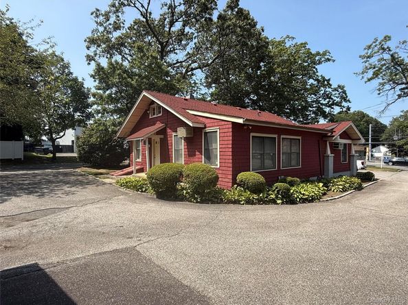 2566 Middle Country Road, Centereach NY 11720