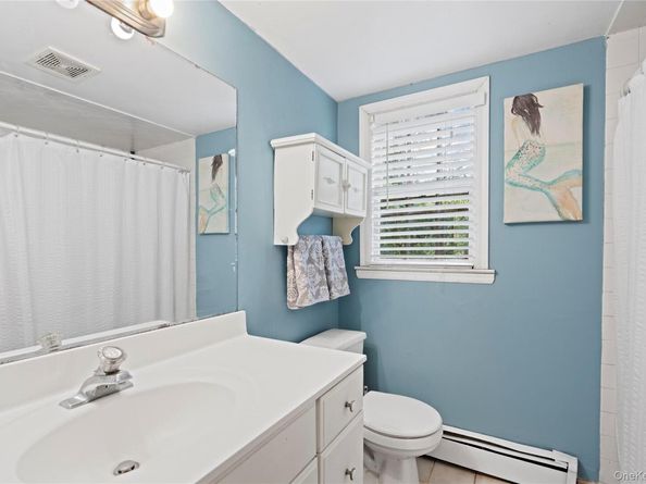 25 Hillside Avenue, Woodbury NY 11797