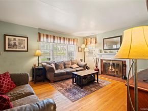 25 Hillside Avenue, Woodbury NY 11797