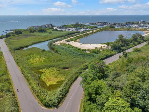 222 Bay Avenue, Bayport NY 11705