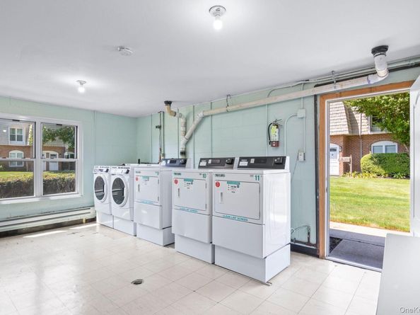 175 Main Avenue 136, Wheatley Heights NY 11798