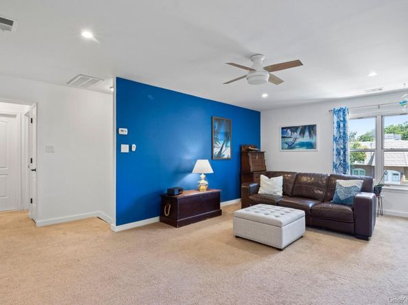 175 Main Avenue 136, Wheatley Heights NY 11798