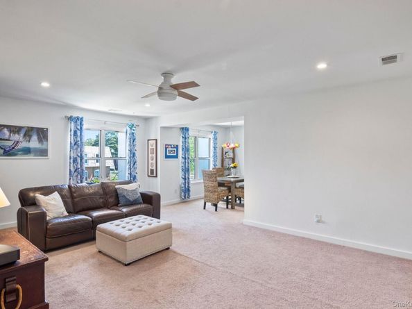 175 Main Avenue 136, Wheatley Heights NY 11798