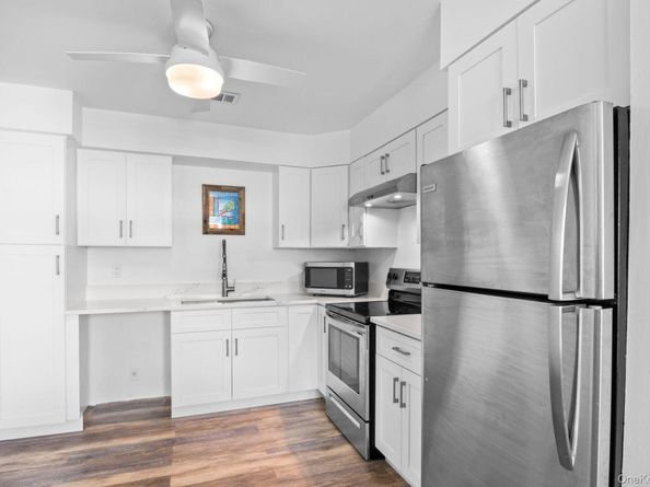 175 Main Avenue 136, Wheatley Heights NY 11798