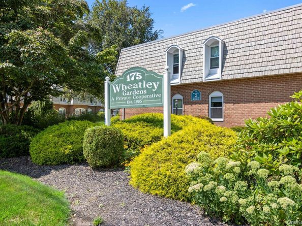 175 Main Avenue 136, Wheatley Heights NY 11798