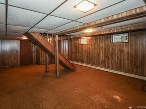 7746 79th Place, Glendale NY 11385