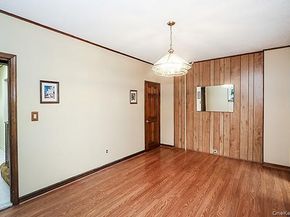 7746 79th Place, Glendale NY 11385