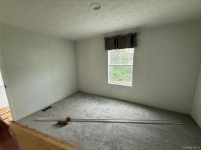 16 SHORE Lane, Burlingham NY 12722