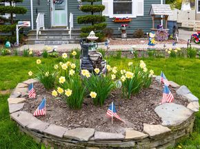 90 Sunset Road, Bay Shore NY 11706