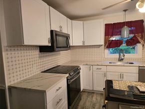 25 Newins Street, Center Moriches NY 11934