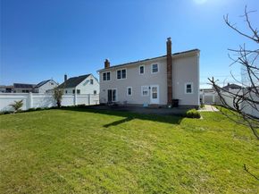 84 Surf Road, Lindenhurst NY 11757