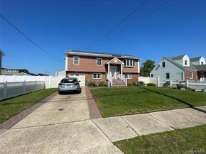 84 Surf Road, Lindenhurst NY 11757