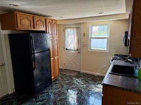 84 Surf Road, Lindenhurst NY 11757