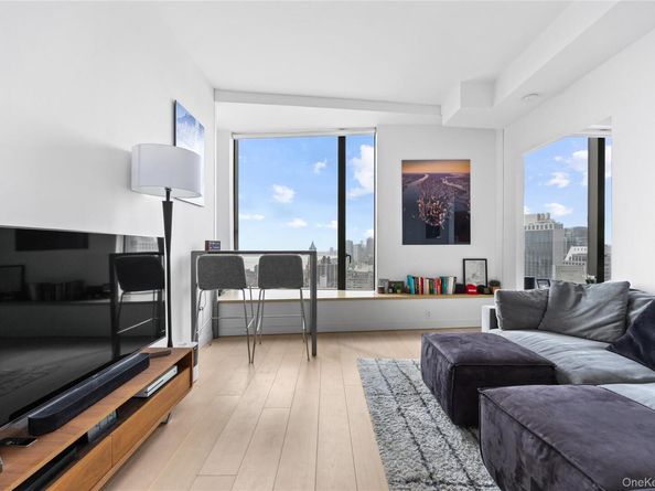 11 Hoyt Street 36H, Brooklyn NY 11201