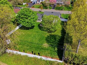 19 Foothill Lane, East Northport NY 11731